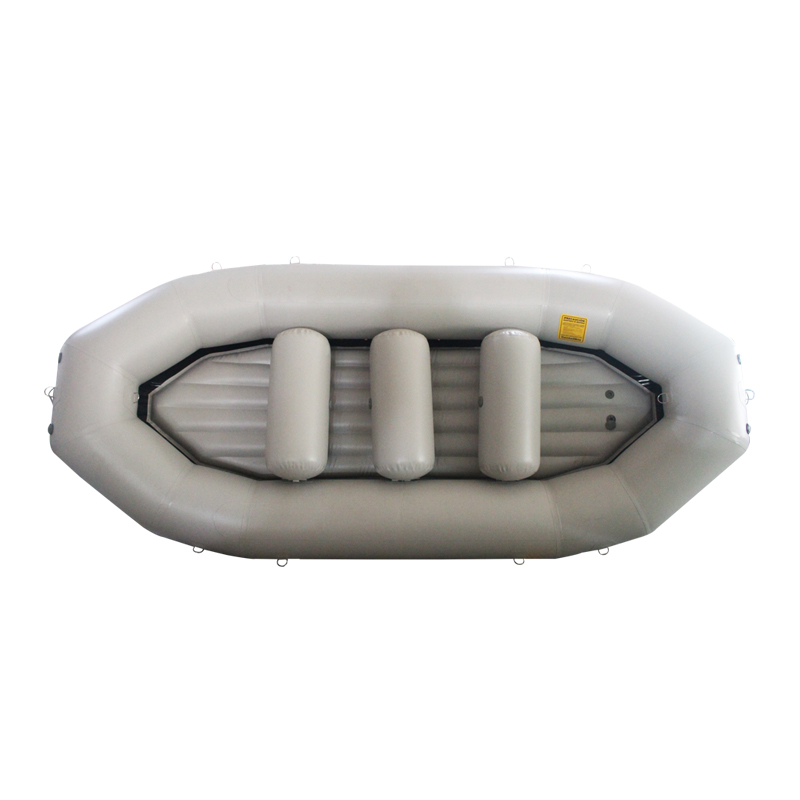 Bote inflable de alta resistencia para aventuras al aire libre en aguas bravas
